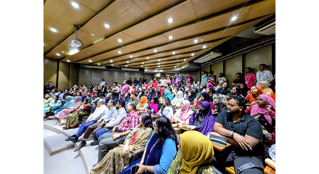 Department of Pharmacy Hosts a Distinguished Lectu
